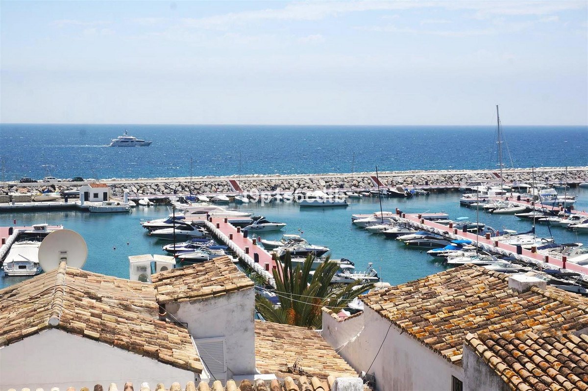 Apartment in Puerto Banús — photograph 2